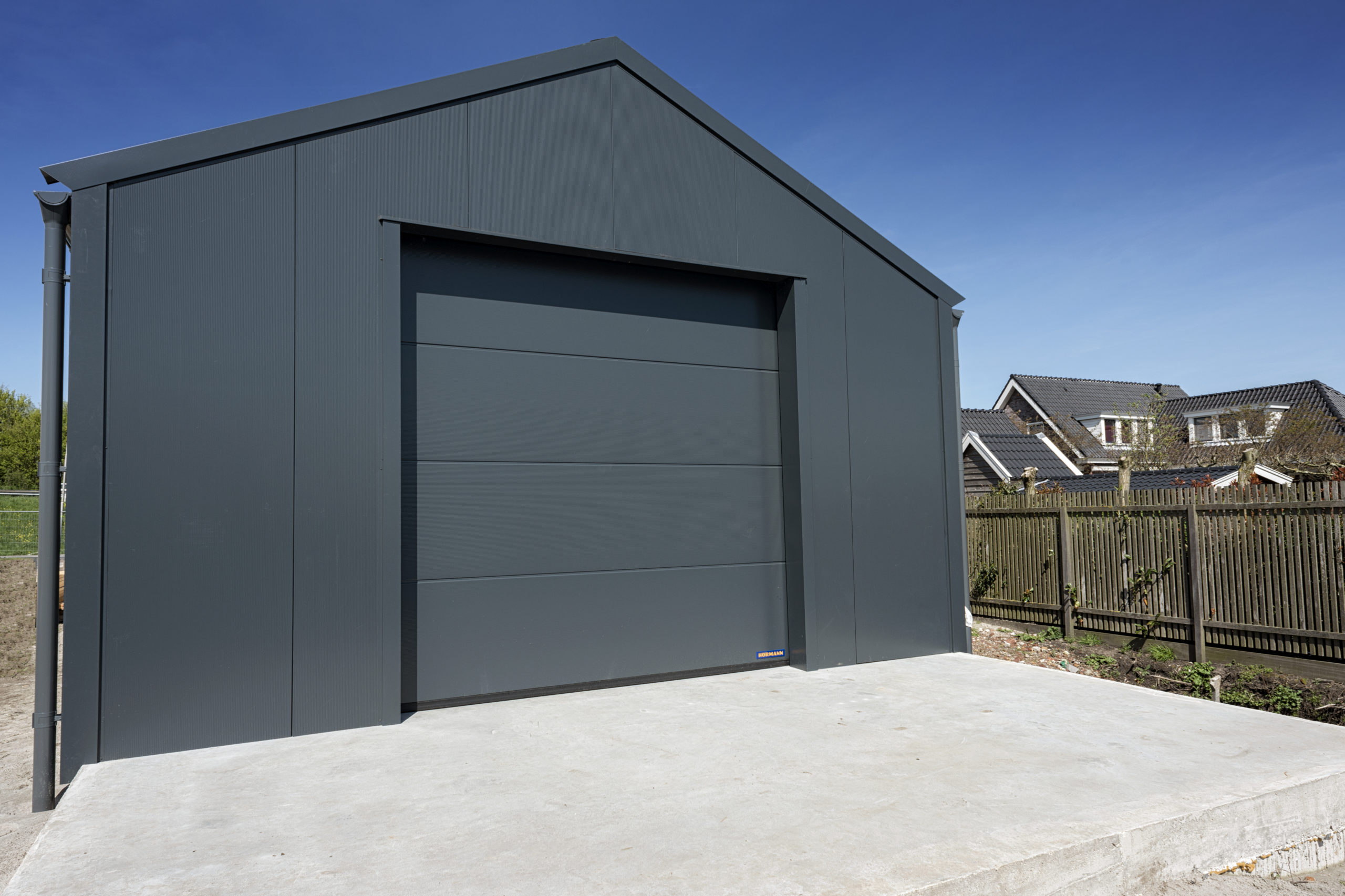 Finish Building garage antraciet
