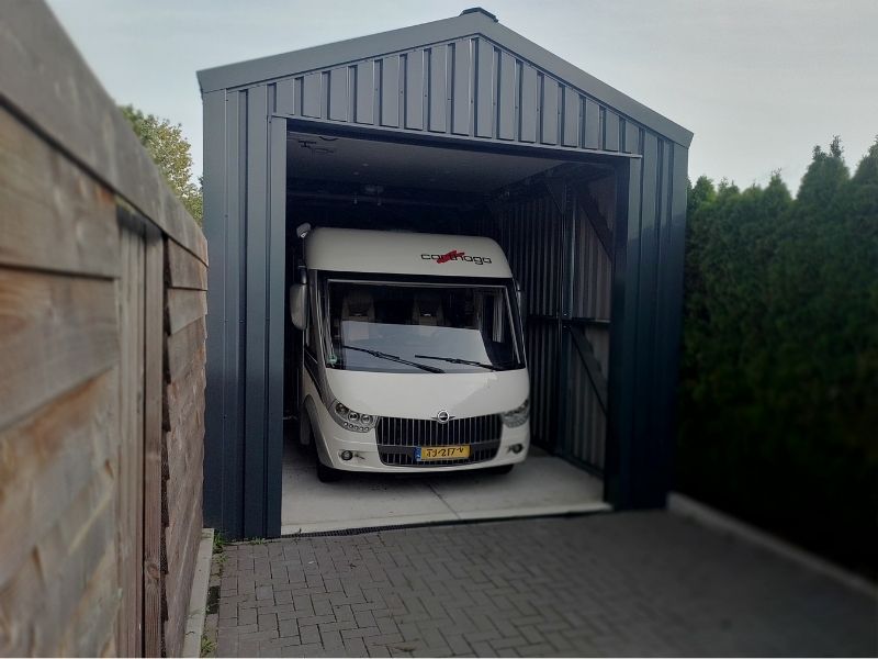 Camper stalling